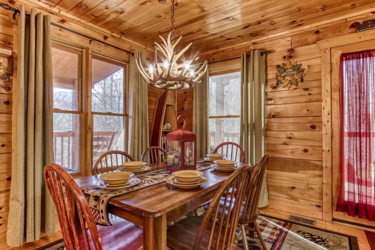 Magical Moments, Hot Tub, Wifi, 1089 Free Tickets Each Paid Day, Dollywood And More Gatlinburg Exterior foto